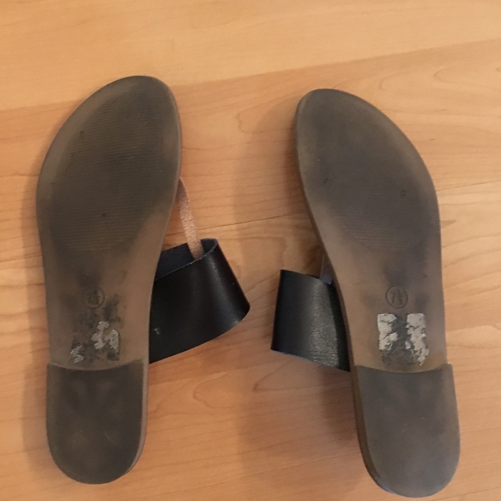 Sandals - Picture 2 of 2